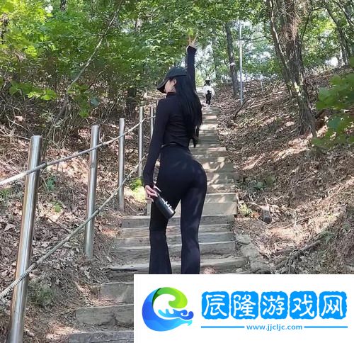 爸爸和李叔叔誰更厲害小喜：探討父愛與友誼之間的較量，誰才是生活中的真正英雄！